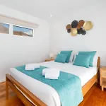 Willa Ereza Royal Family Hoopoe-1