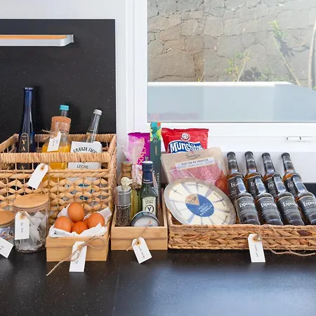 Ereza Royal Family Hoopoe-1 Willa *